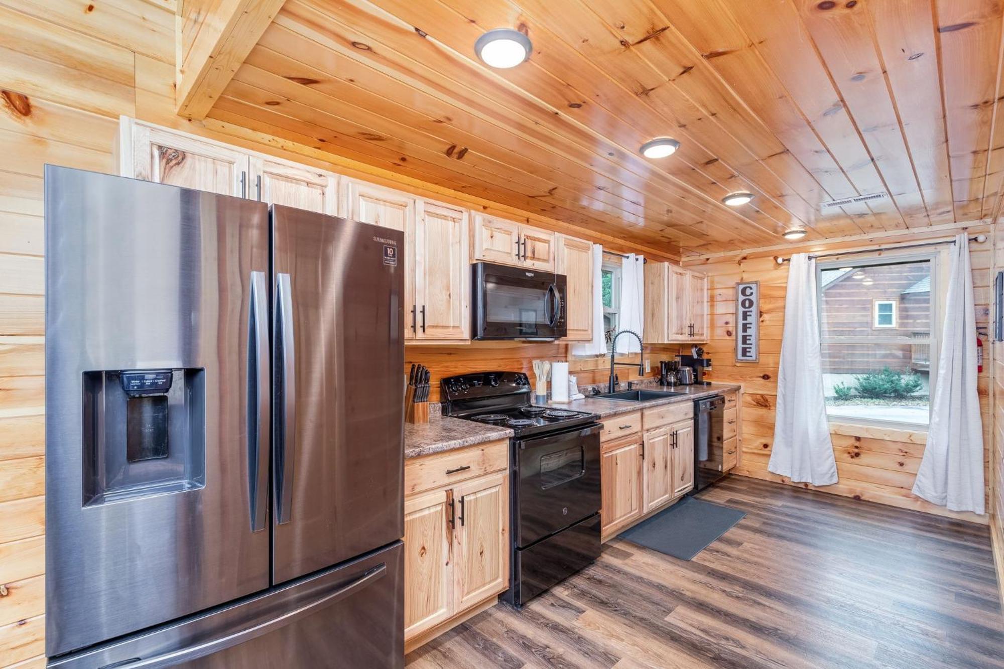 Fully Loaded Cabin In Heart Of Pigeon Forge Buitenkant foto